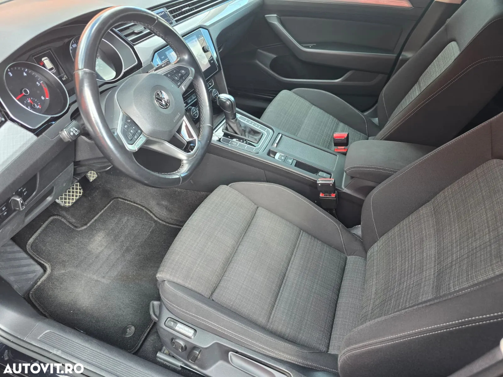 Volkswagen Passat Variant 2.0 TDI DSG Comfortline - 5