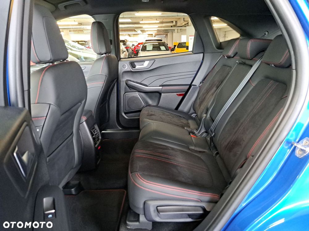 Ford Kuga - 12