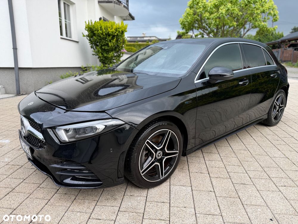 Mercedes-Benz Klasa A 250 E AMG Line 8G-DCT - 2