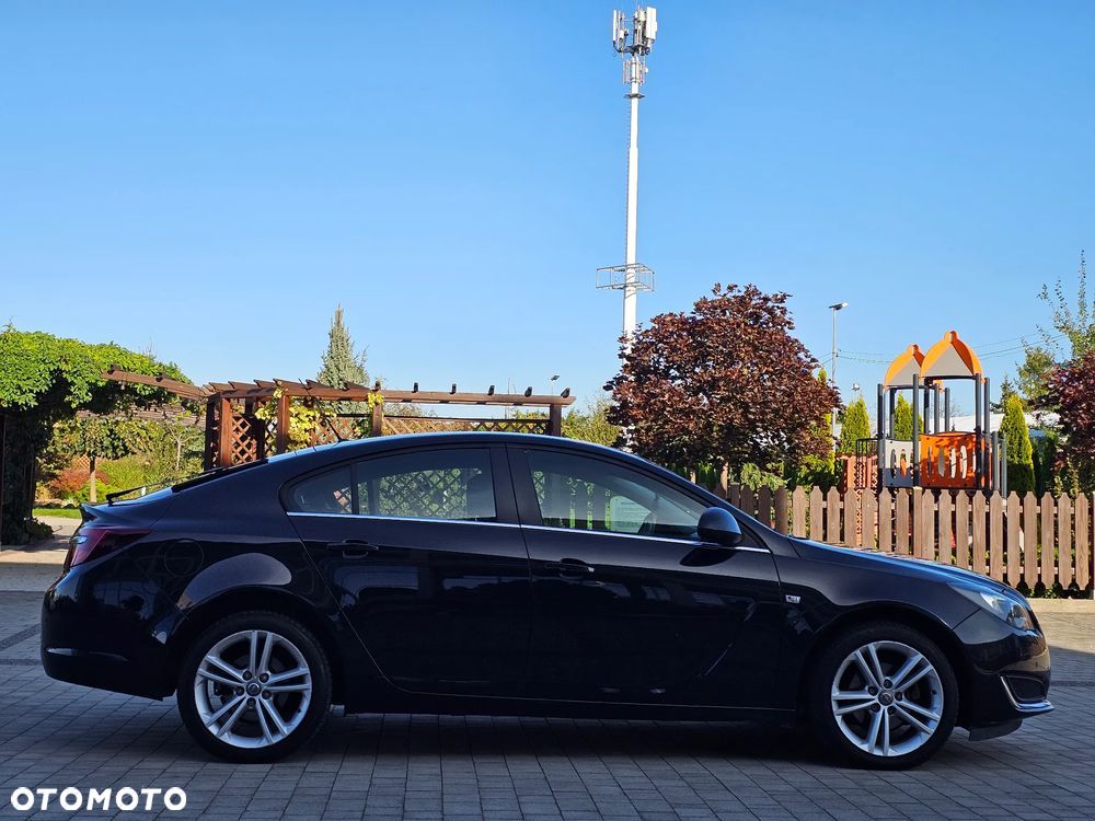 Opel Insignia 2.0 CDTI - 16