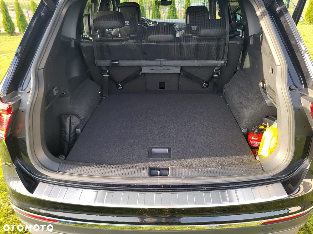 Volkswagen Tiguan Allspace 2.0 TSI 4Mot Highline DSG - 9