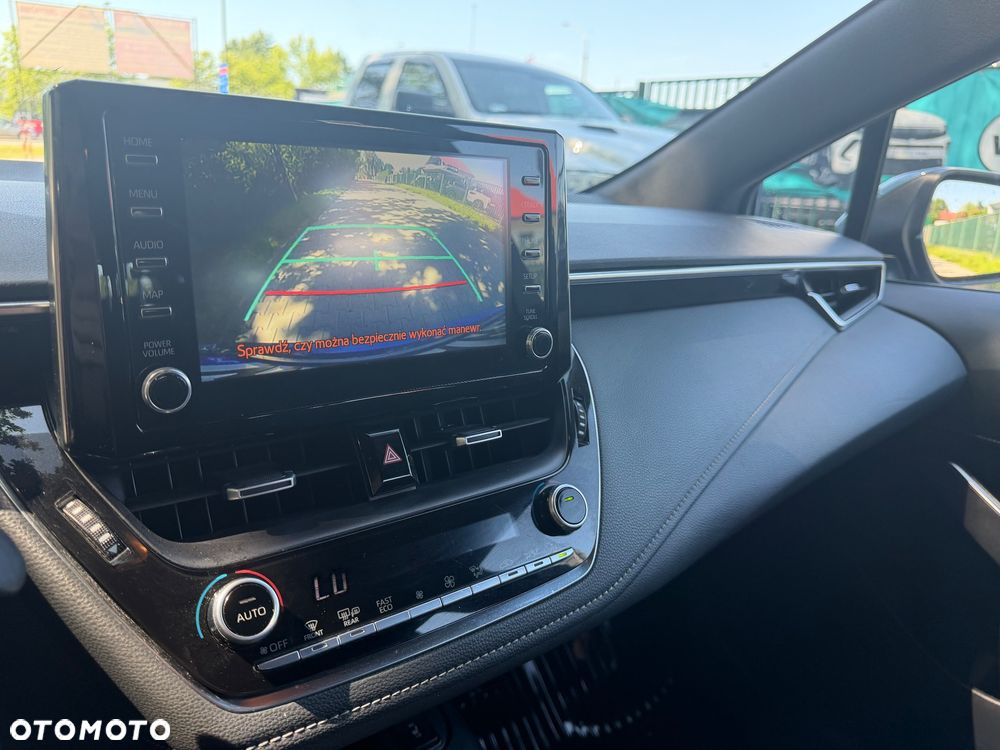 Toyota Corolla 1.8 Hybrid Comfort - 22