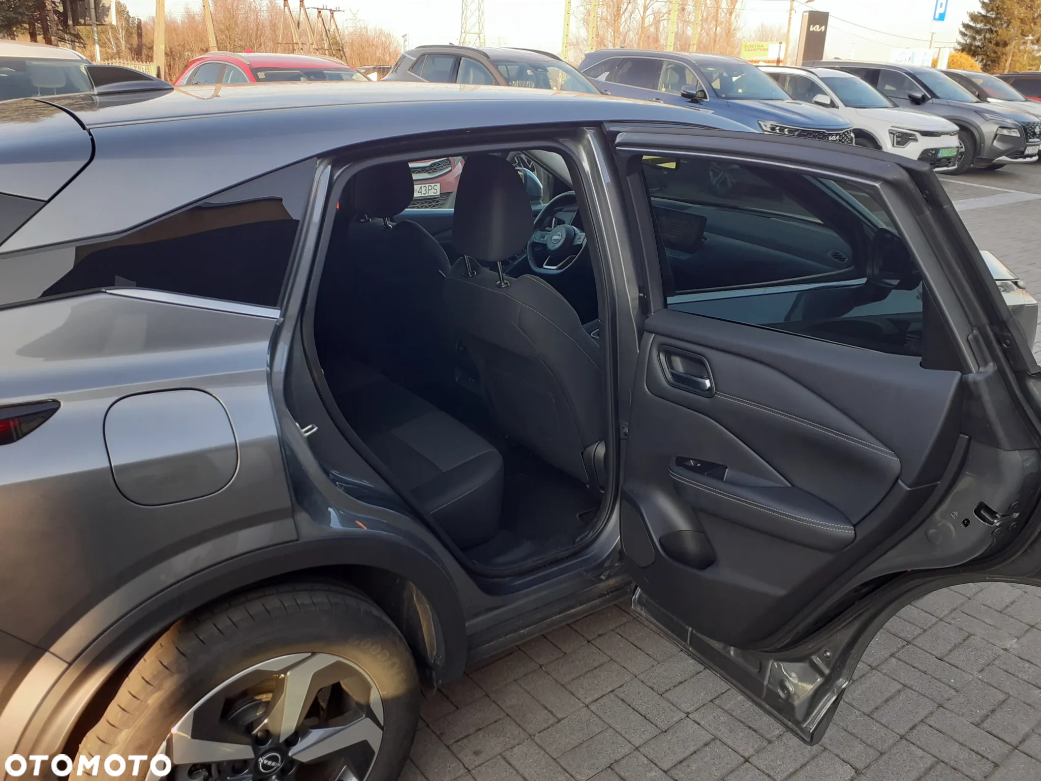 Nissan Qashqai 1.3 DIG-T mHEV N-Connecta - 16