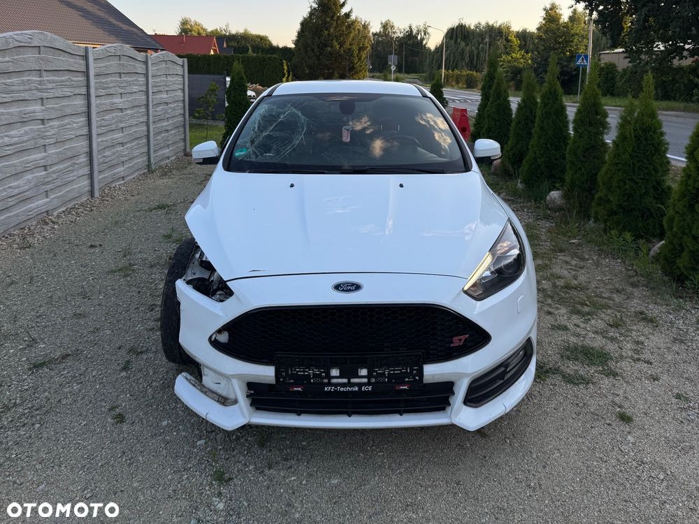 Ford Focus ST2 - 3