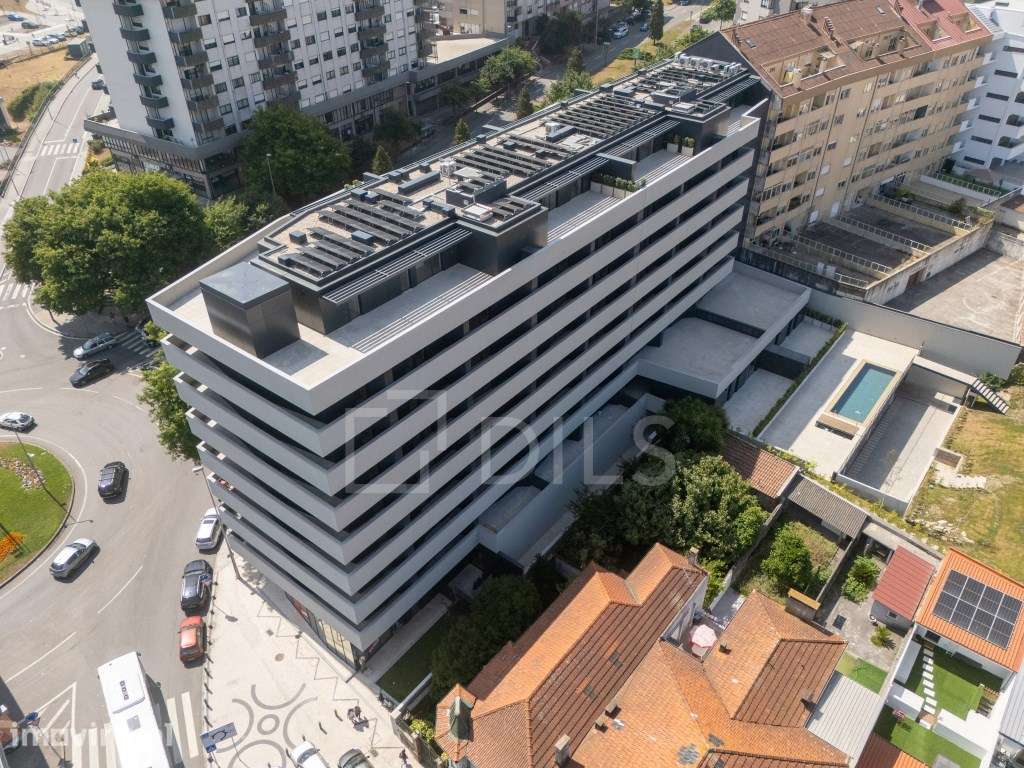 Apartamento T3 com varanda no mais recente condomínio no Porto - Grande imagem: 3/44