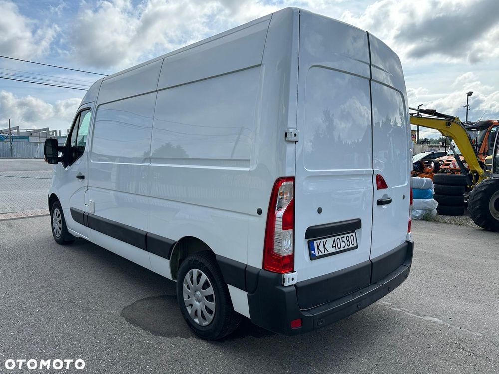 Nissan NV400 - 5