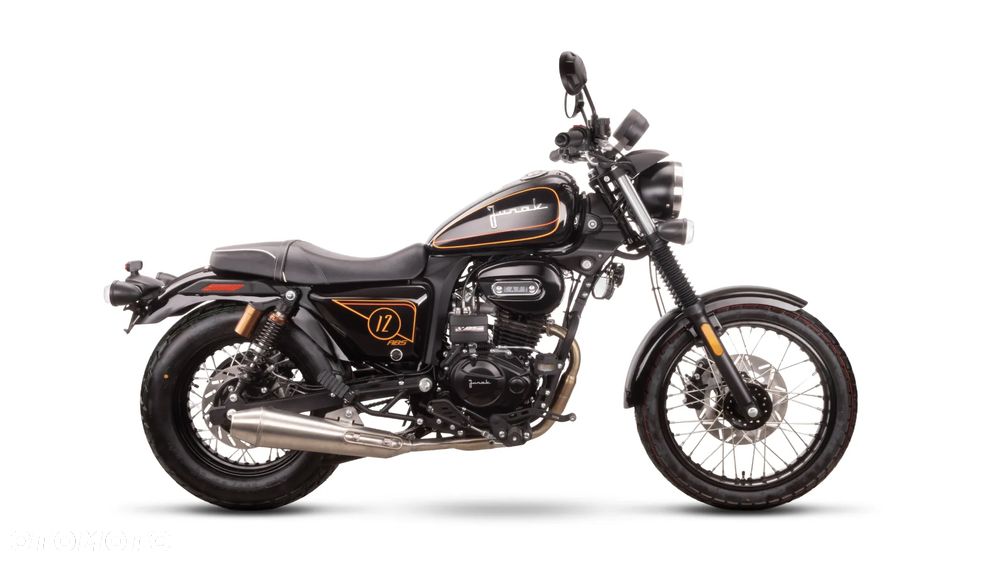 Junak M12