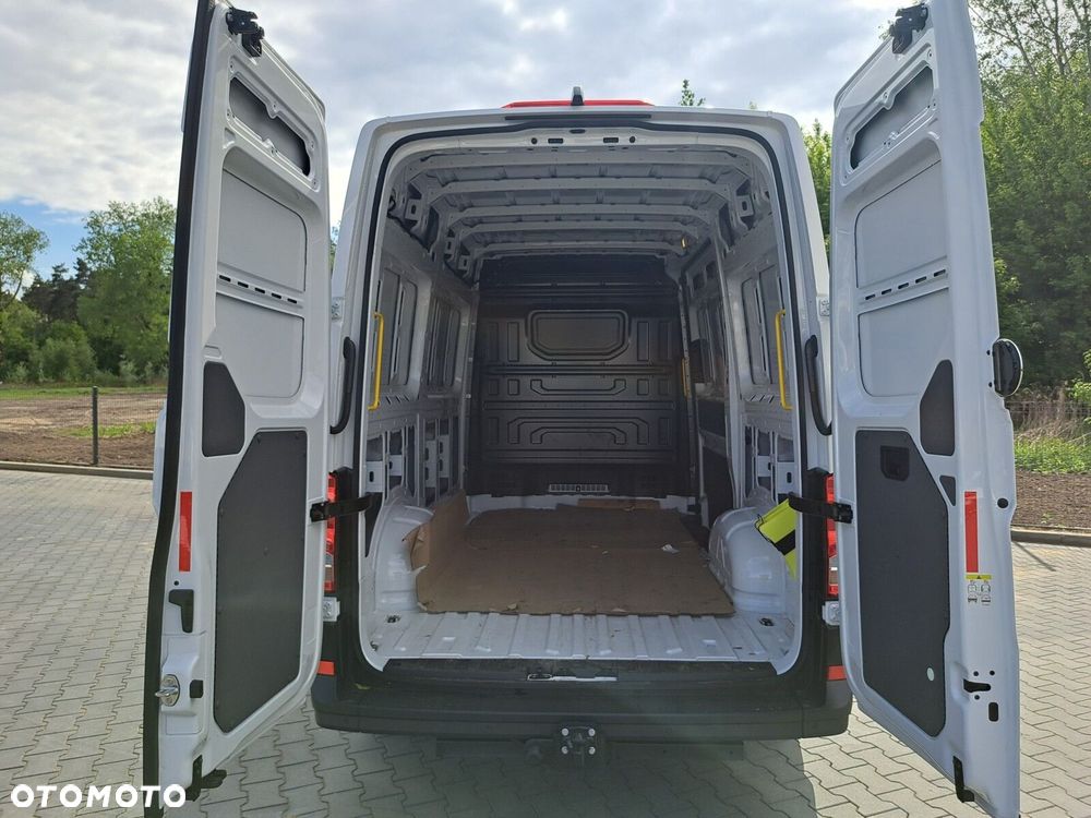 Volkswagen Crafter - 10