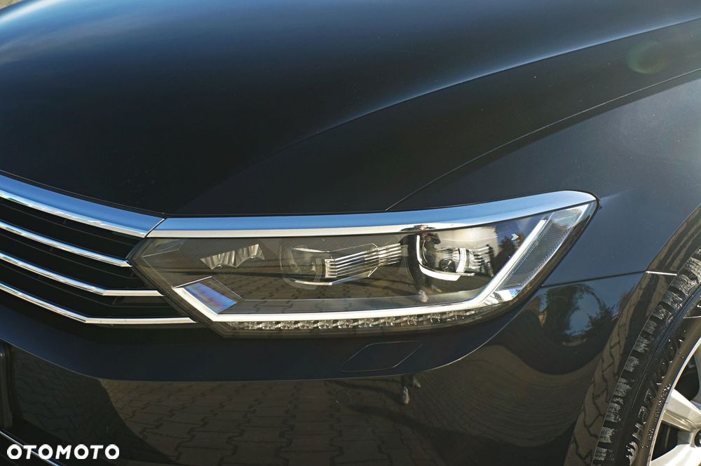 Volkswagen Passat - 9