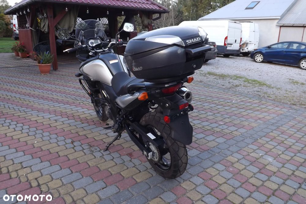 Suzuki V-STROM - 4