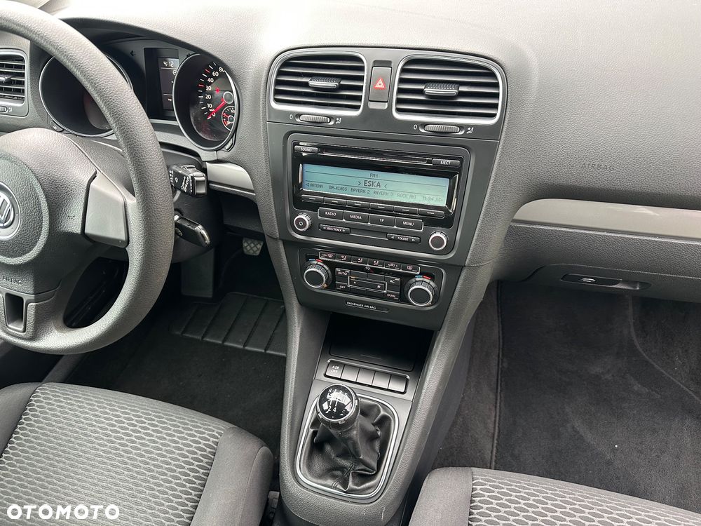 Volkswagen Golf 1.6 Comfortline - 12