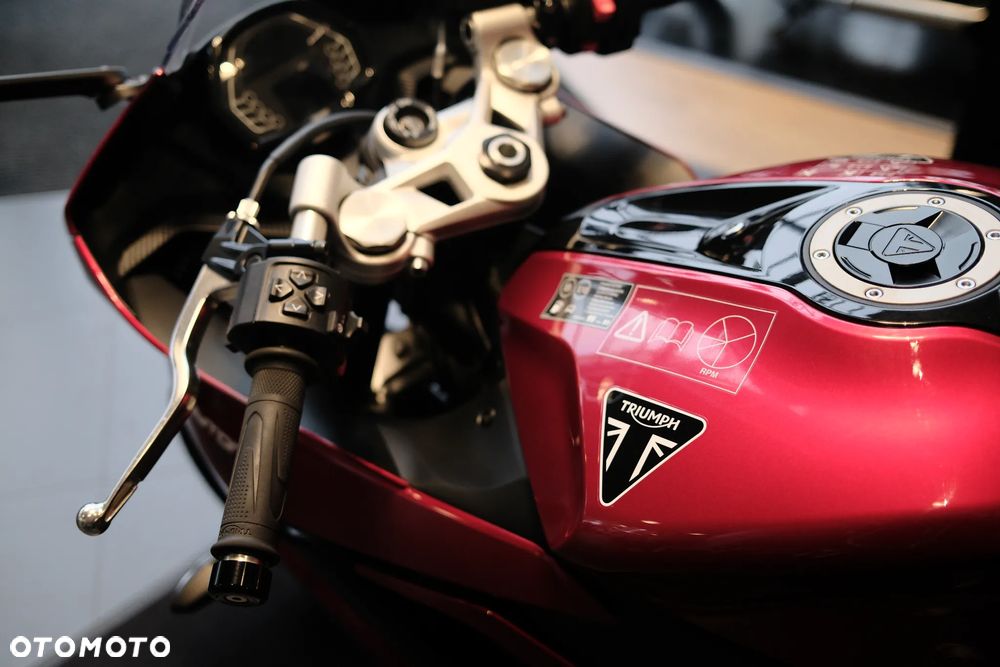 Triumph Daytona - 6