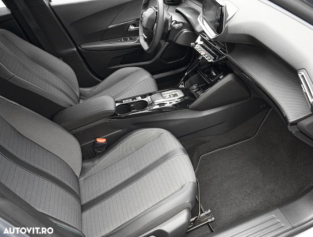 Peugeot 2008 1.2L PureTech 130 S&S EAT8 Allure - 13