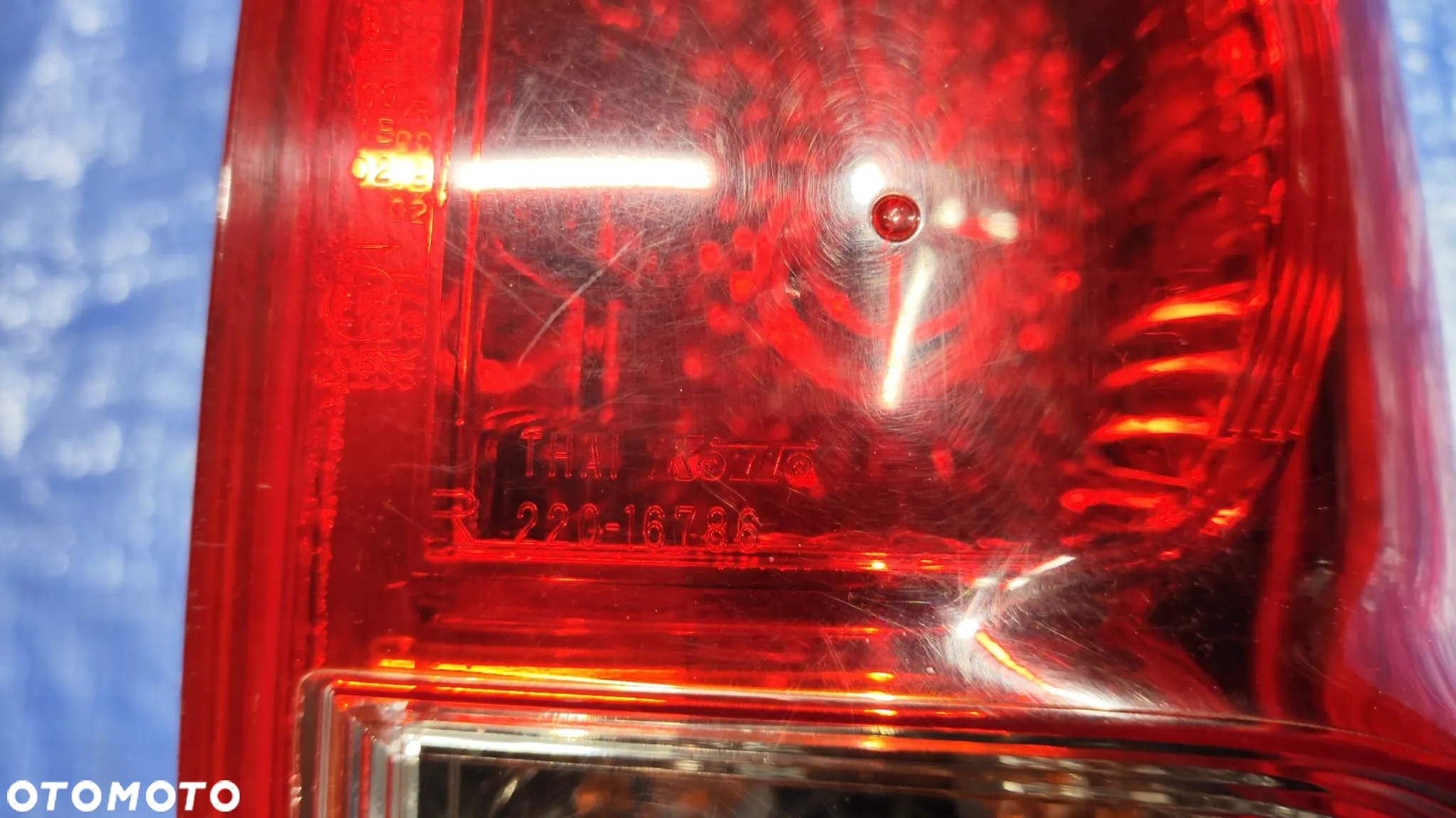 LAMPA TYŁ TYLNA PRAWY TYŁ KOMPLETNA ISUZU D-MAX LIFT - 4