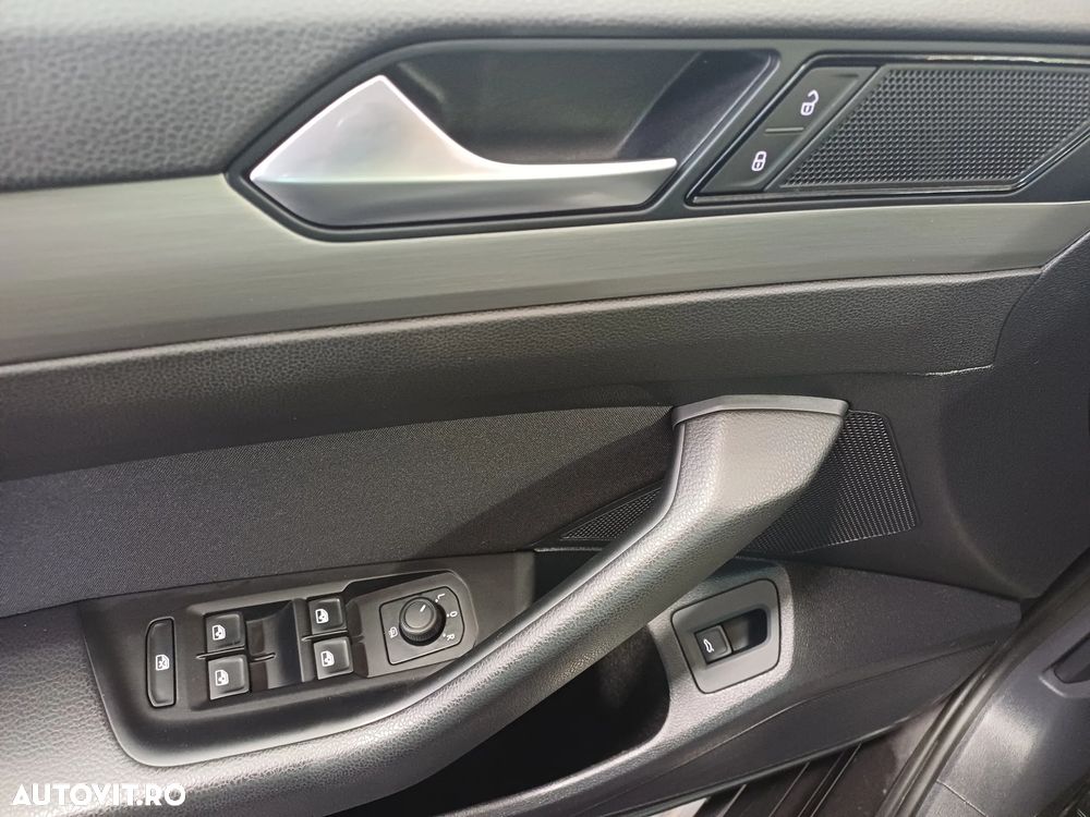 Volkswagen Passat 1.5 TSI ACT DSG Trendline - 9