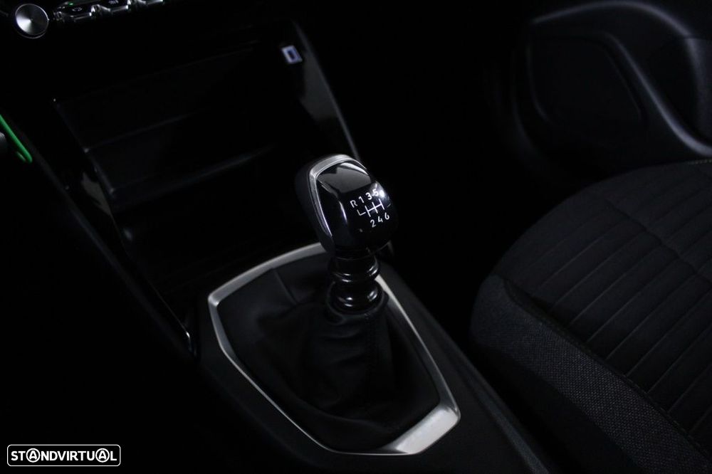 Peugeot 2008 1.2 PureTech Active - 30