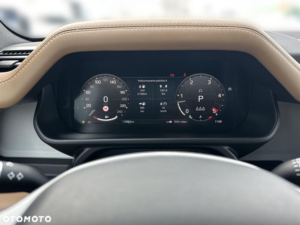 Land Rover Defender - 19