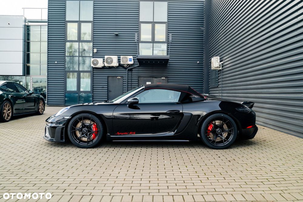 Porsche 718 Spyder - 7