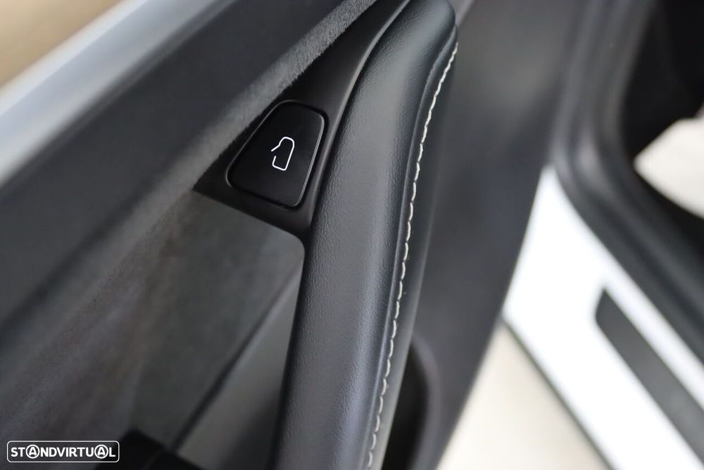 Tesla Model Y Tração Traseira - 22
