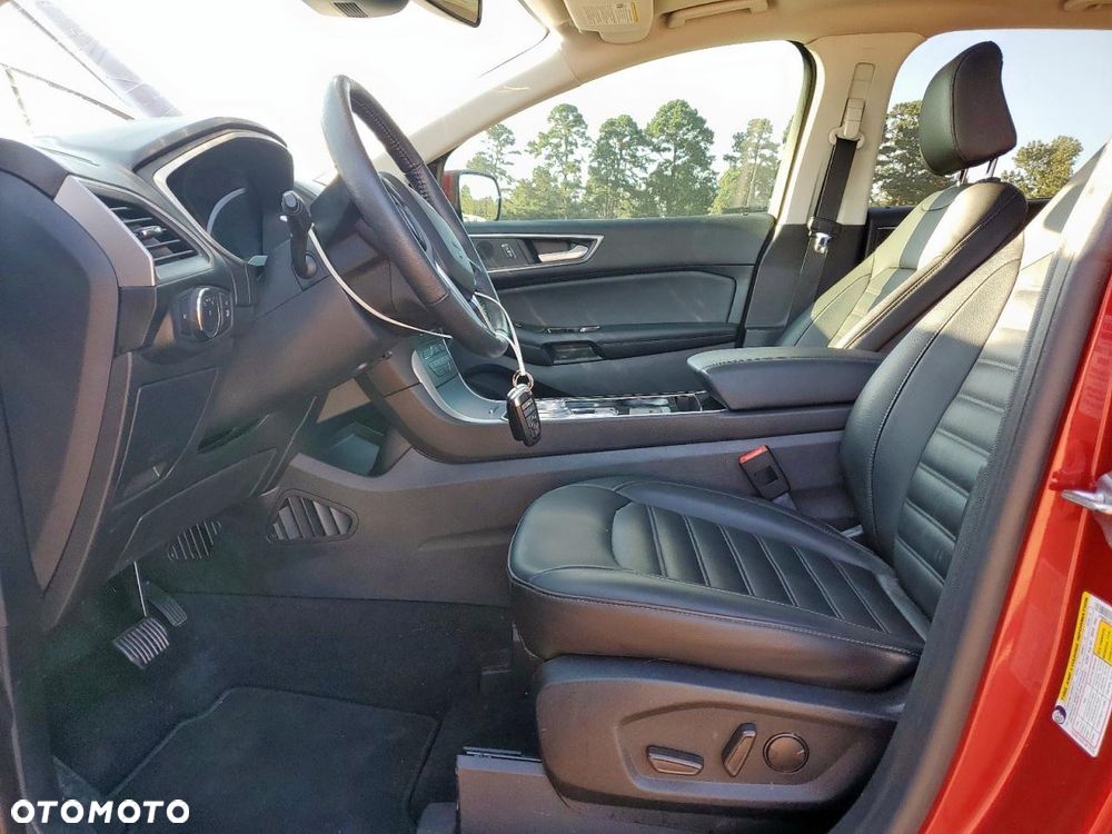 Ford Edge - 7