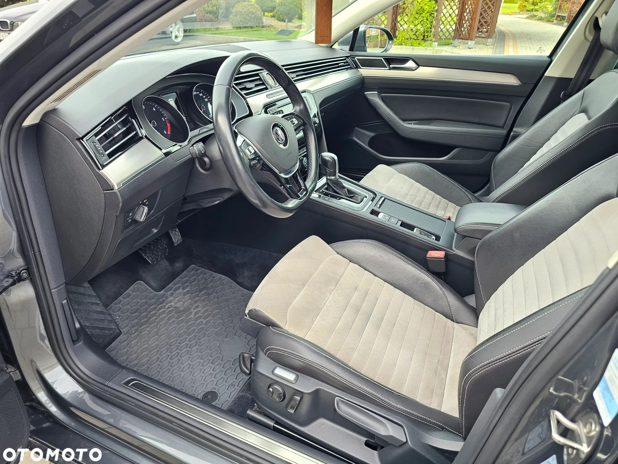 Volkswagen Passat 2.0 TDI BMT 4Mot Highline DSG - 14