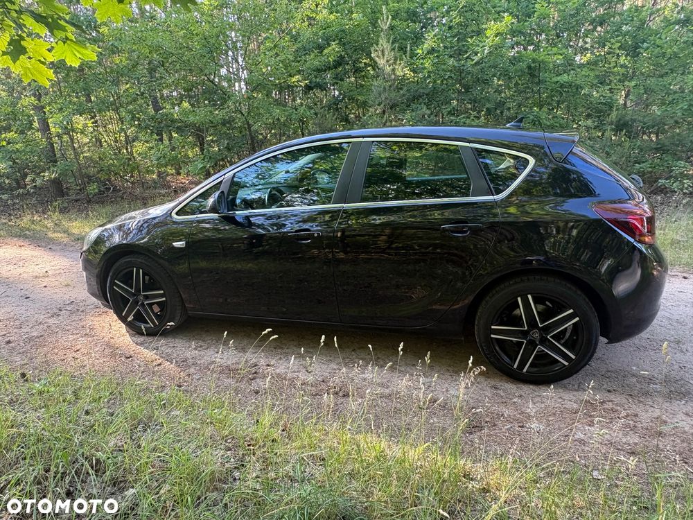 Opel Astra 1.7 CDTI DPF Cosmo - 6
