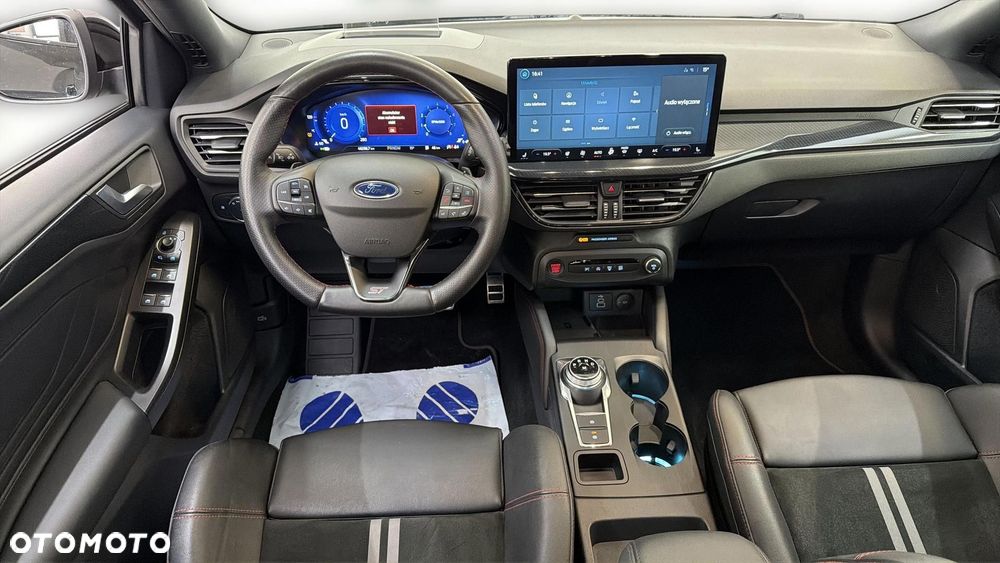 Ford Focus 2.3 EcoBoost ST - 15