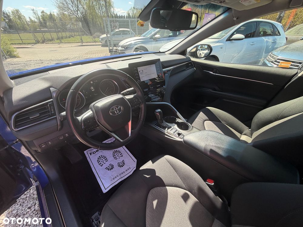 Toyota Camry 2.5 Hybrid Comfort CVT - 27