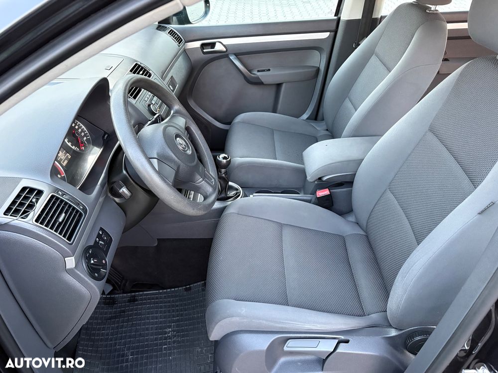 Volkswagen Touran 1.6 TDI DPF BlueMotion Technology STYLE - 5