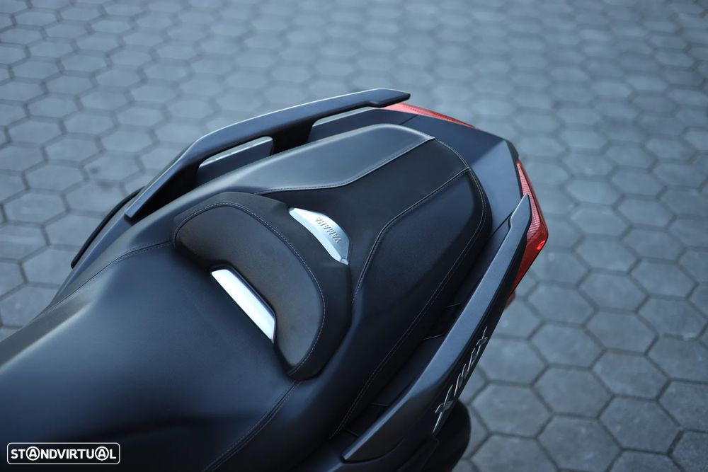 Yamaha X-Max 300 ABS e TCS - 10