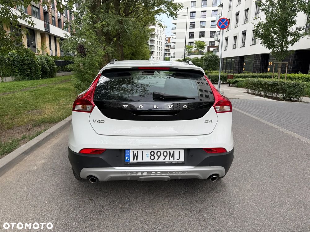 Volvo V40 Cross Country D4 Momentum - 7