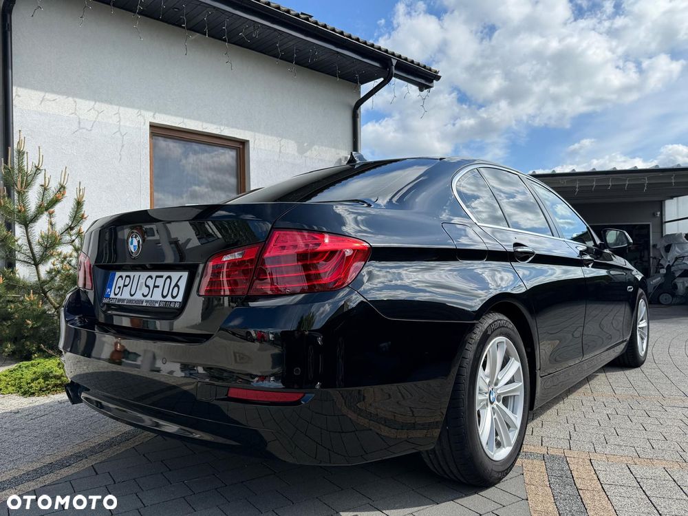 BMW Seria 5 520d xDrive - 4