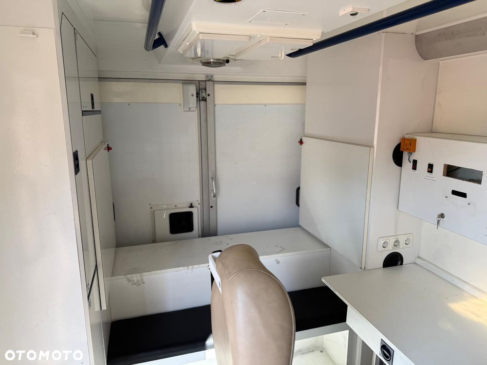 Mercedes-Benz sprinter 904 - 12