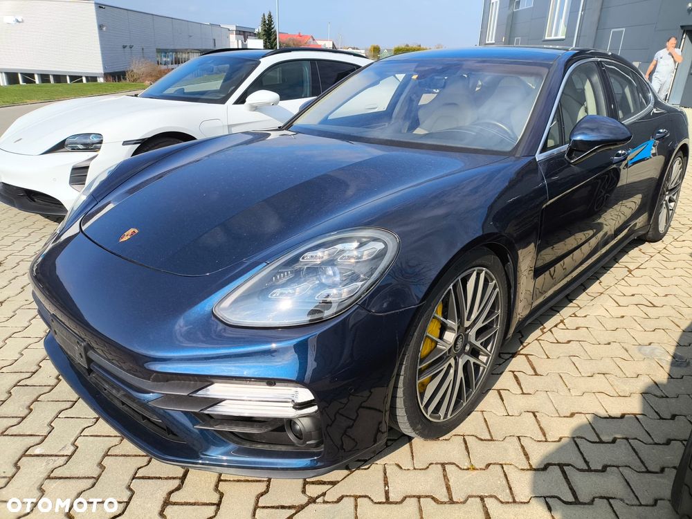 Porsche Panamera Turbo S - 29