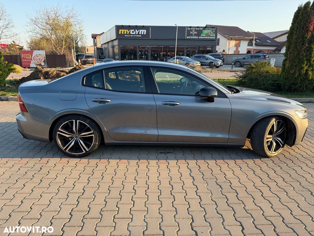 Volvo S60 T4 R-Design - 9