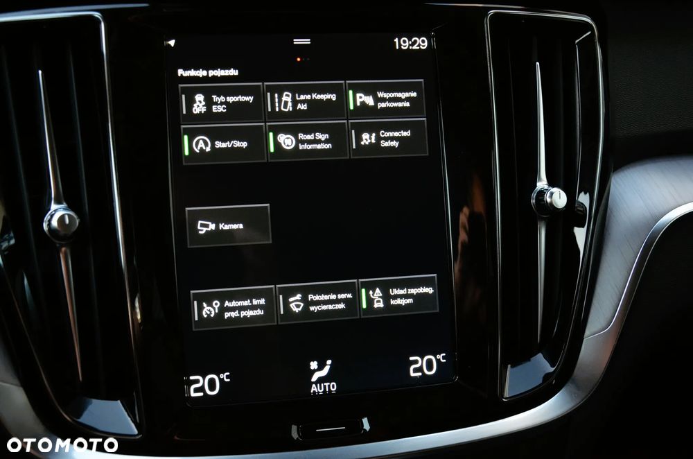 Volvo V60 Cross Country D4 AWD Geartronic Pro - 28