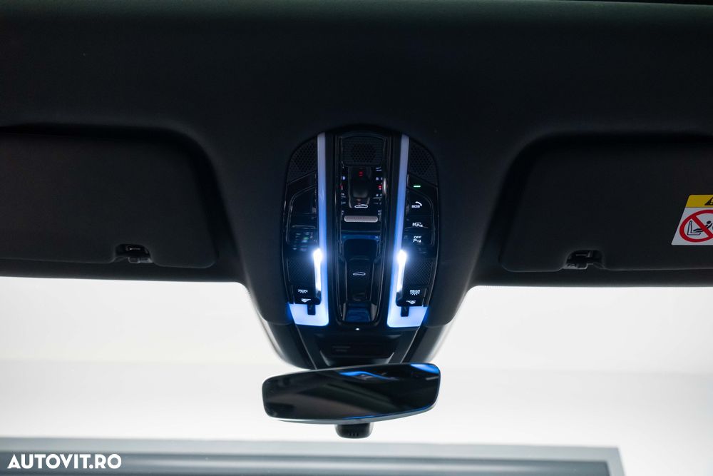 Porsche Cayenne E-Hybrid Tiptronic S Platinum Edition - 31