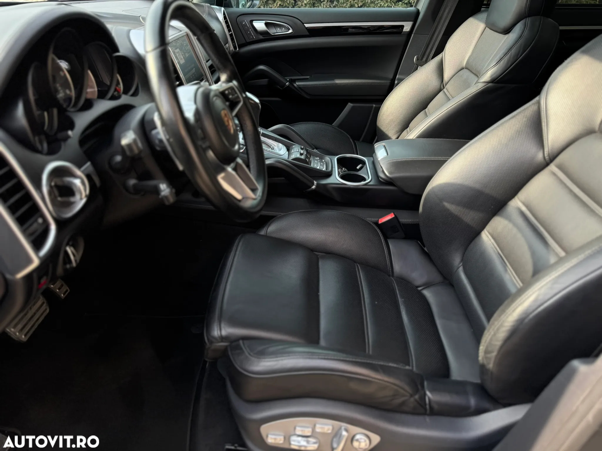 Porsche Cayenne - 17