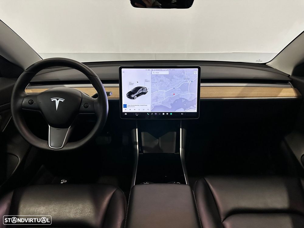 Tesla Model 3 - 16