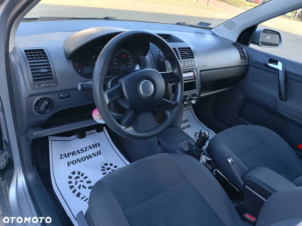 Volkswagen Polo 1.2 12V Comfortline - 9