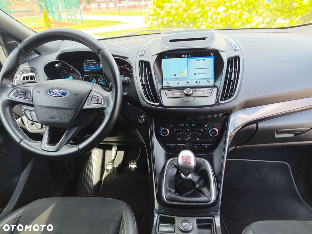 Ford Kuga 2.0 TDCi 2x4 ST-Line - 18