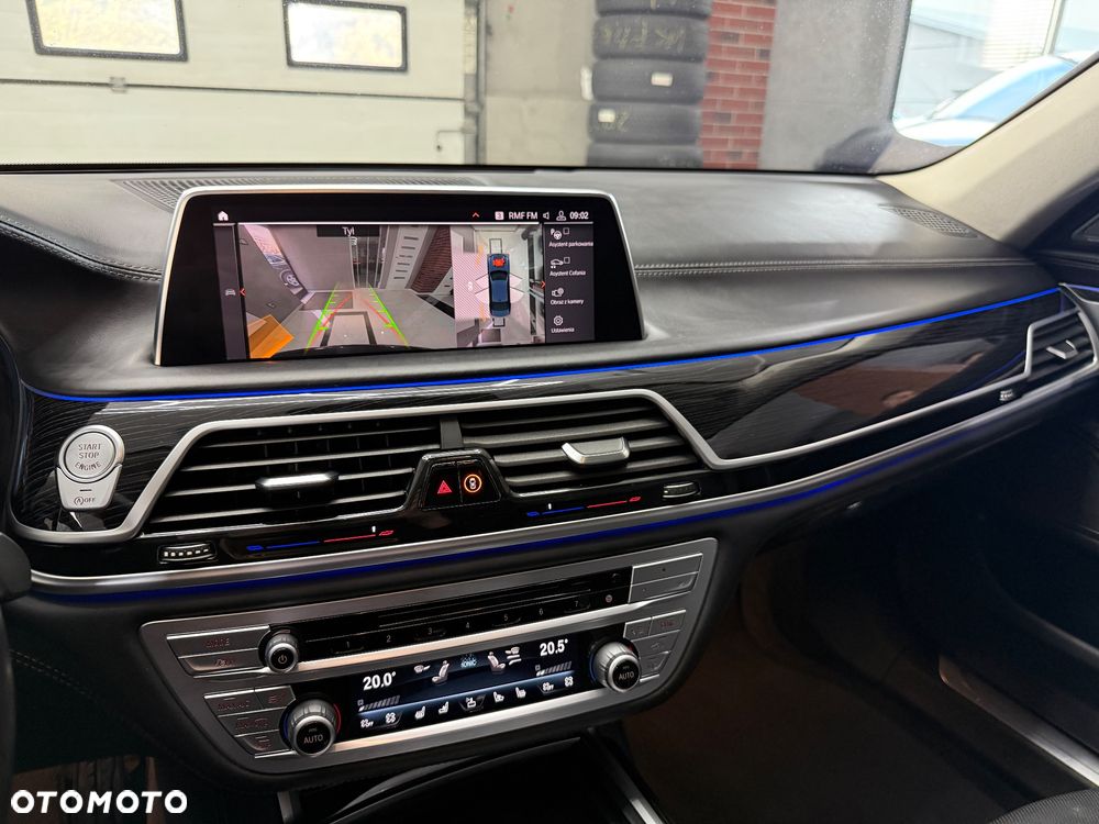 BMW Seria 7 - 24