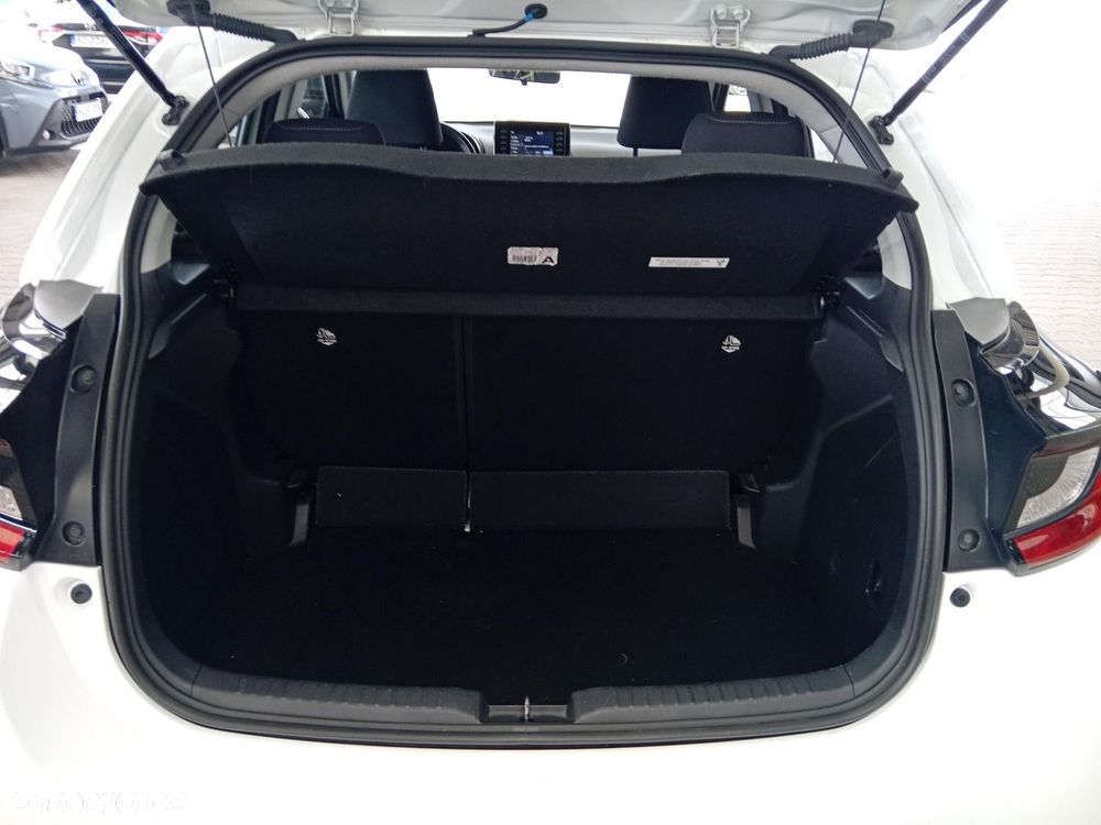 Toyota Yaris - 13