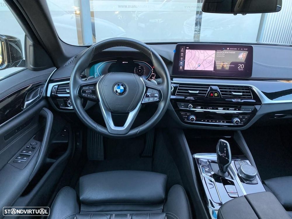 BMW 530 e Line Luxury - 4