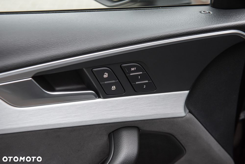 Audi A4 Avant 2.0 TDI ultra S tronic design - 17