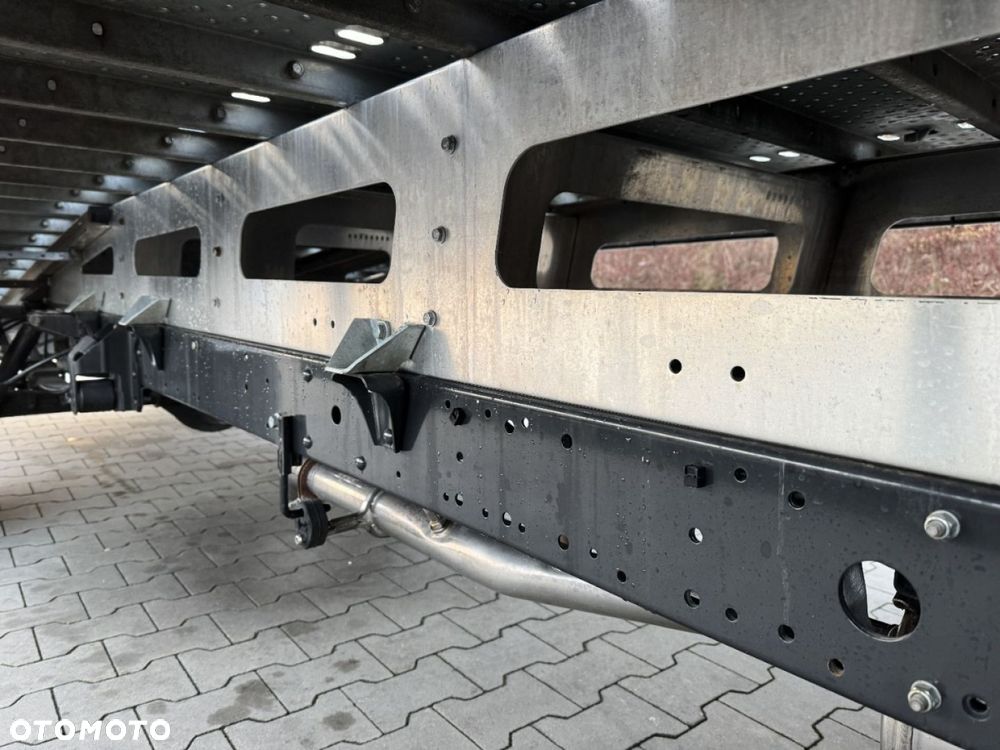 Iveco Daily - 24