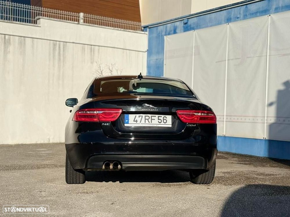 Jaguar XE 2.0 D Pure - 8