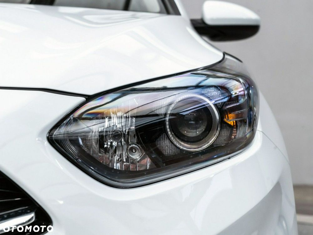 Kia Ceed 1.5 T-GDI M - 10