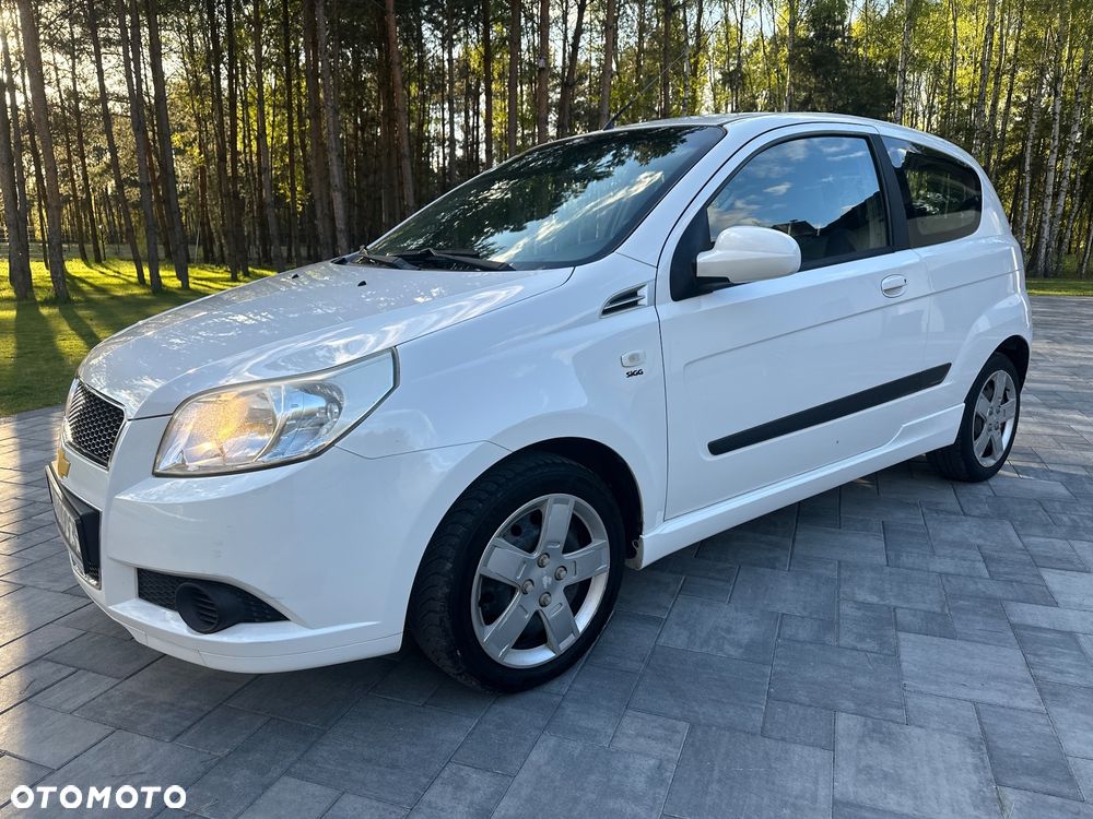 Chevrolet Aveo 1.2 LS - 24