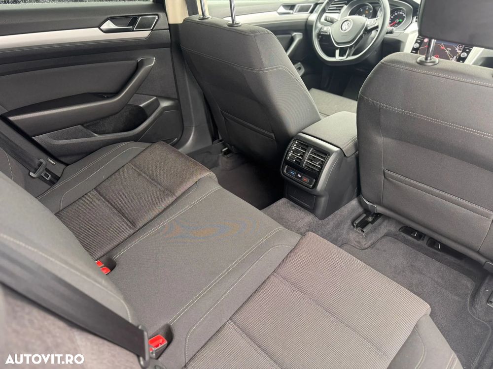 Volkswagen Passat 2.0 TDI DSG Comfortline - 8